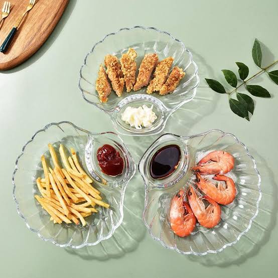 Premium Shell-Shaped Dumpling Plate with Sauce Divider