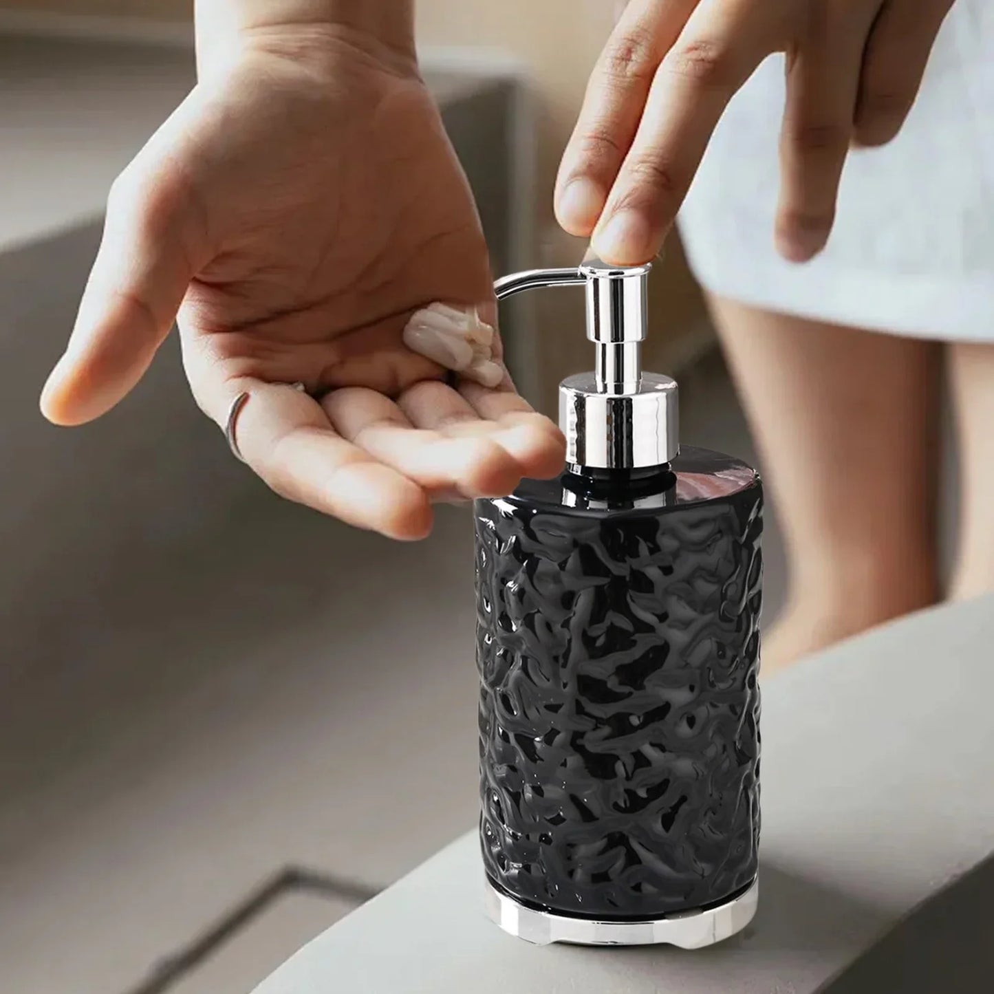 Luxury Diamond Acrylic Soap Dispenser